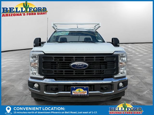 2025 Ford F-250 photo 3