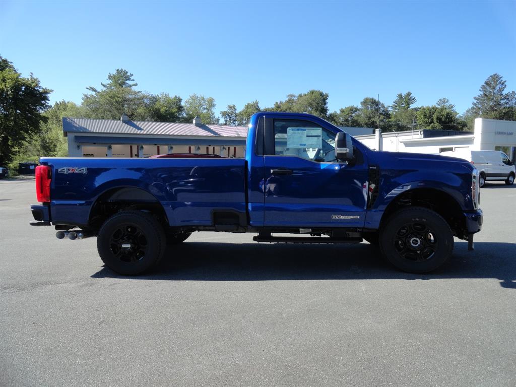 2026 Ford F-350 photo 4