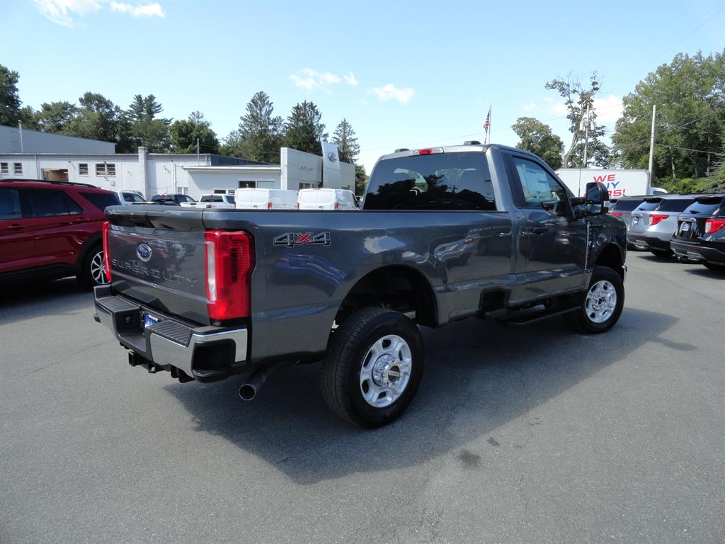 2026 Ford F-250 XLT photo 5