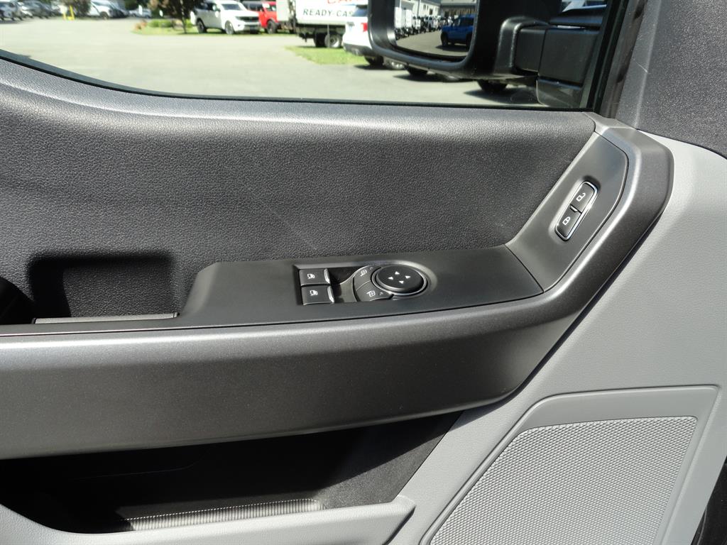 2026 Ford F-250 XLT photo 10