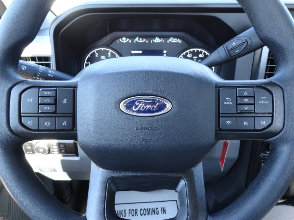 2026 Ford F-350 photo 14
