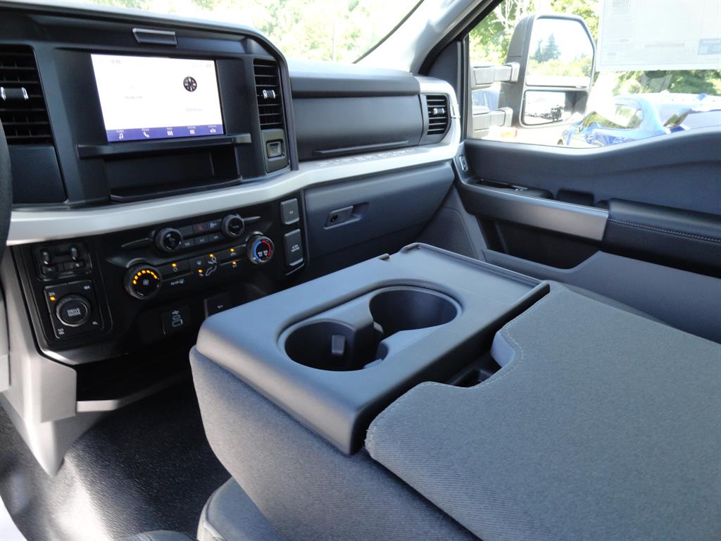 2026 Ford F-250 XLT photo 17