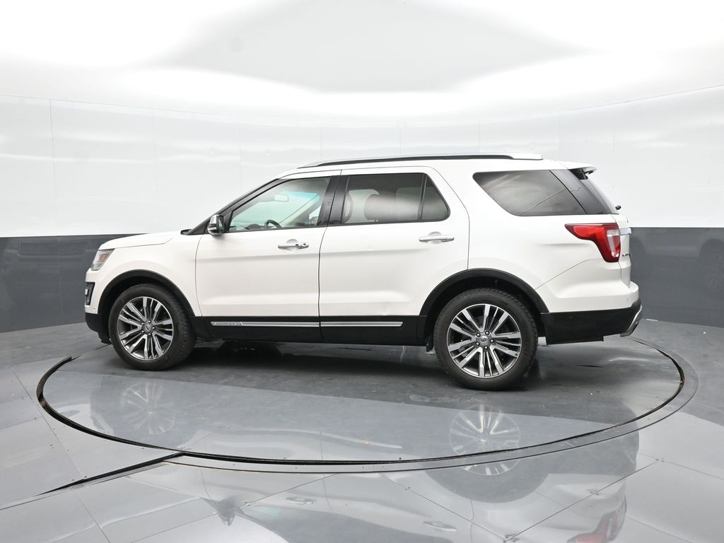 2017 Ford Explorer Platinum photo 4