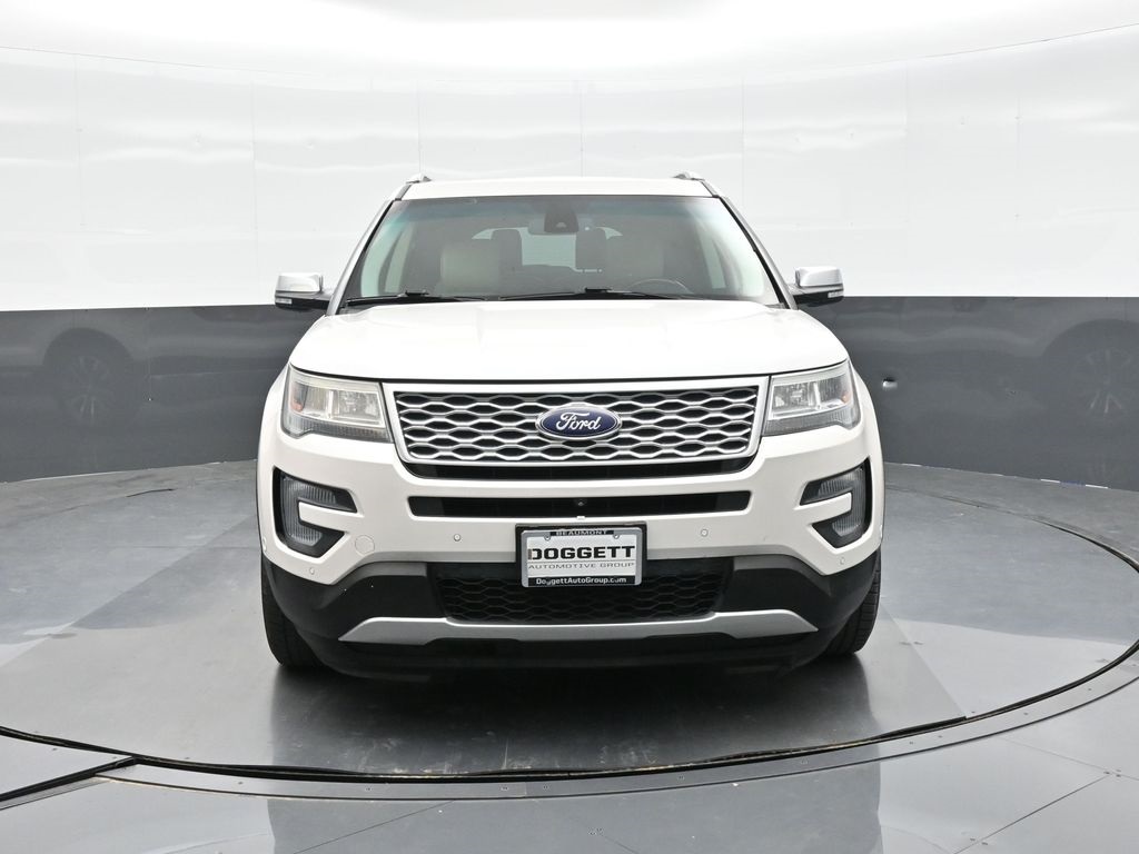 2017 Ford Explorer Platinum photo 19