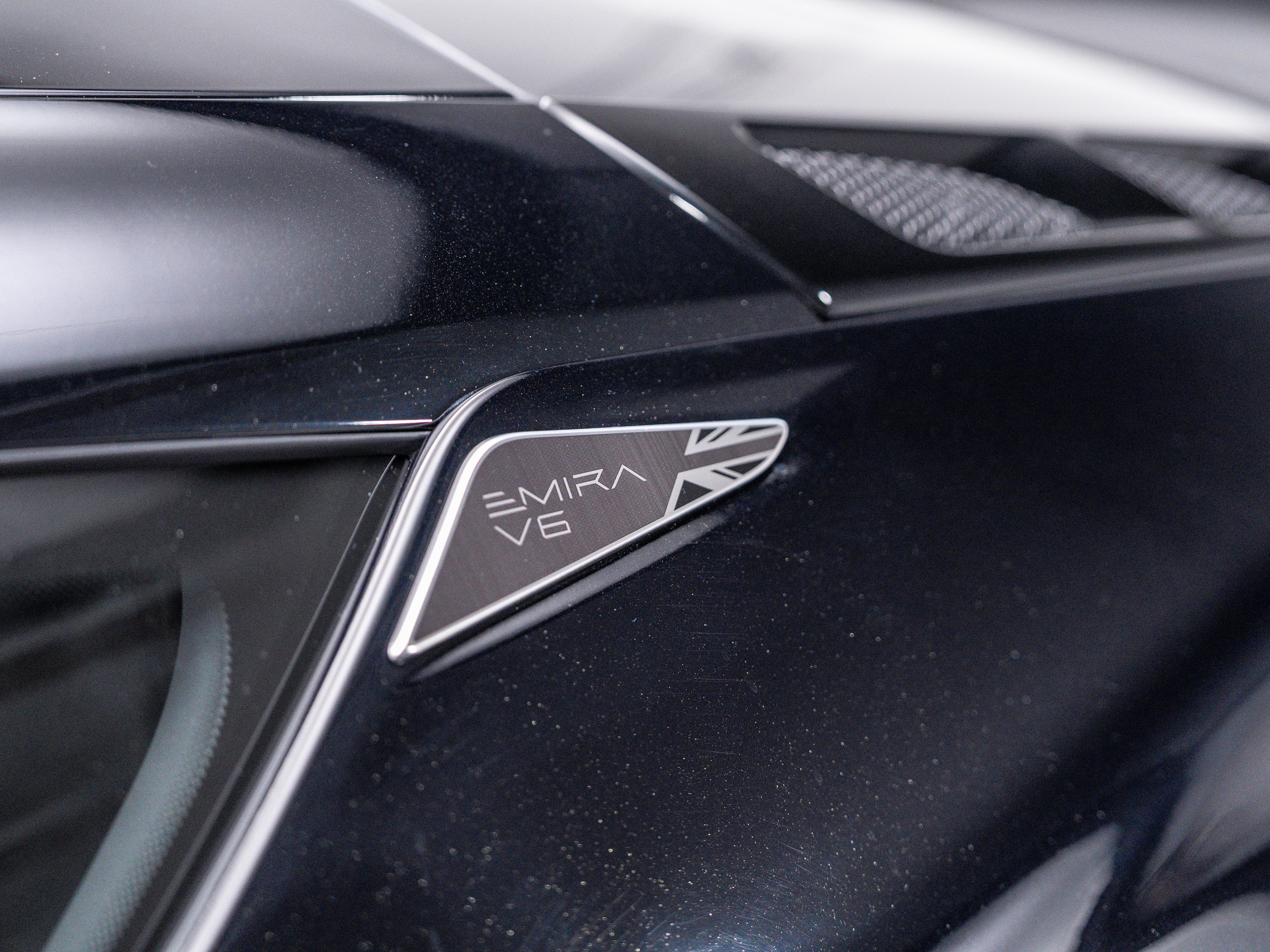 2025 Lotus Emira Base photo 12
