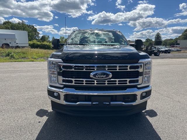 2026 Ford F-350 photo 21