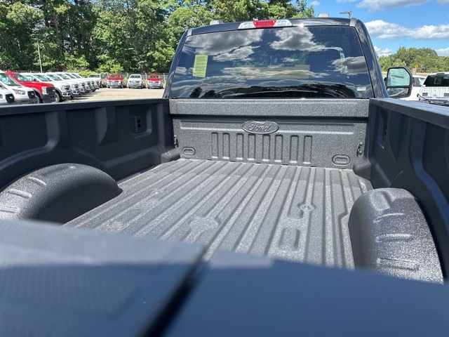 2026 Ford F-350 photo 9