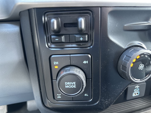 2026 Ford F-350 photo 17
