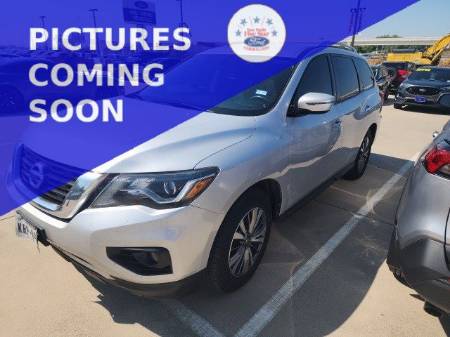 2018 Nissan Pathfinder SV