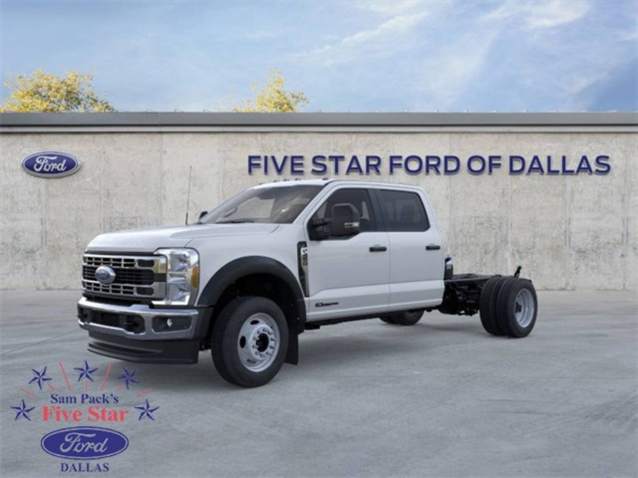 2025 Ford F-450 Super Duty Chassis Cab XL's photo