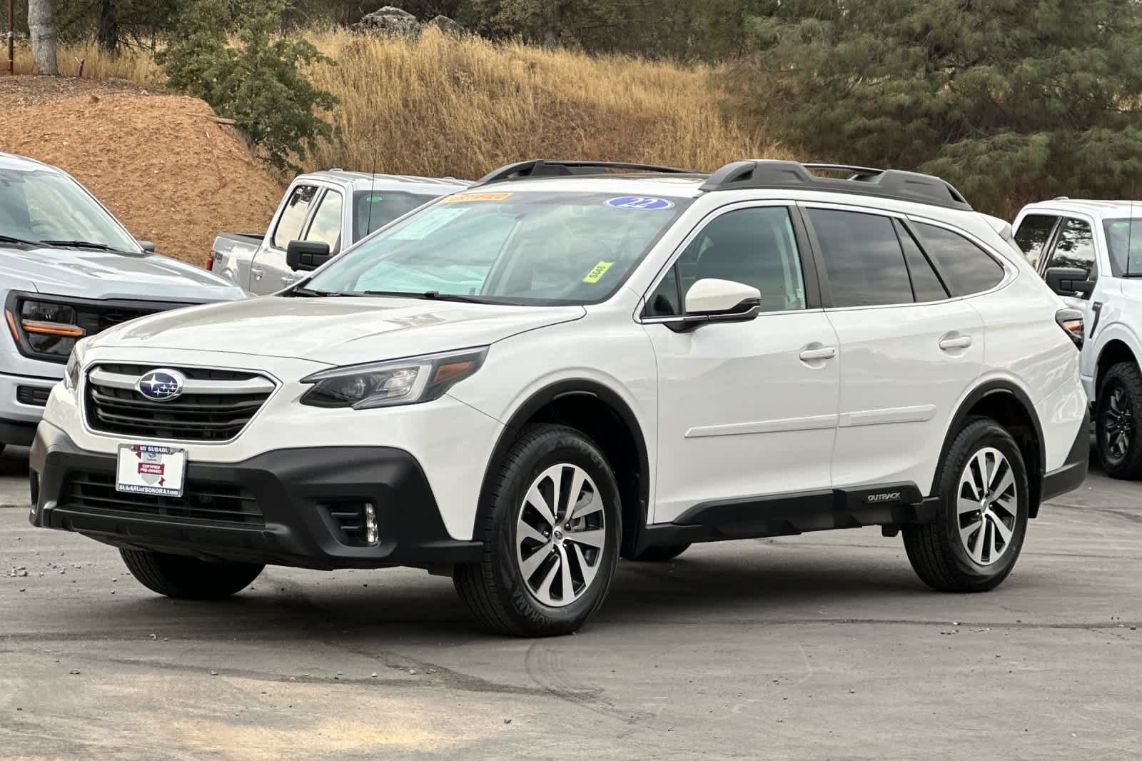 2022 Subaru Outback Premium photo 4