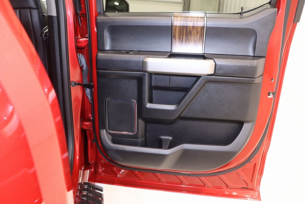 2020 Ford F-150 Lariat photo 17