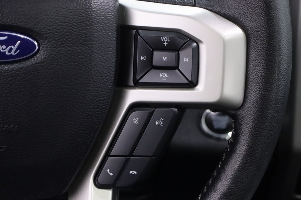 2020 Ford F-150 Lariat photo 25