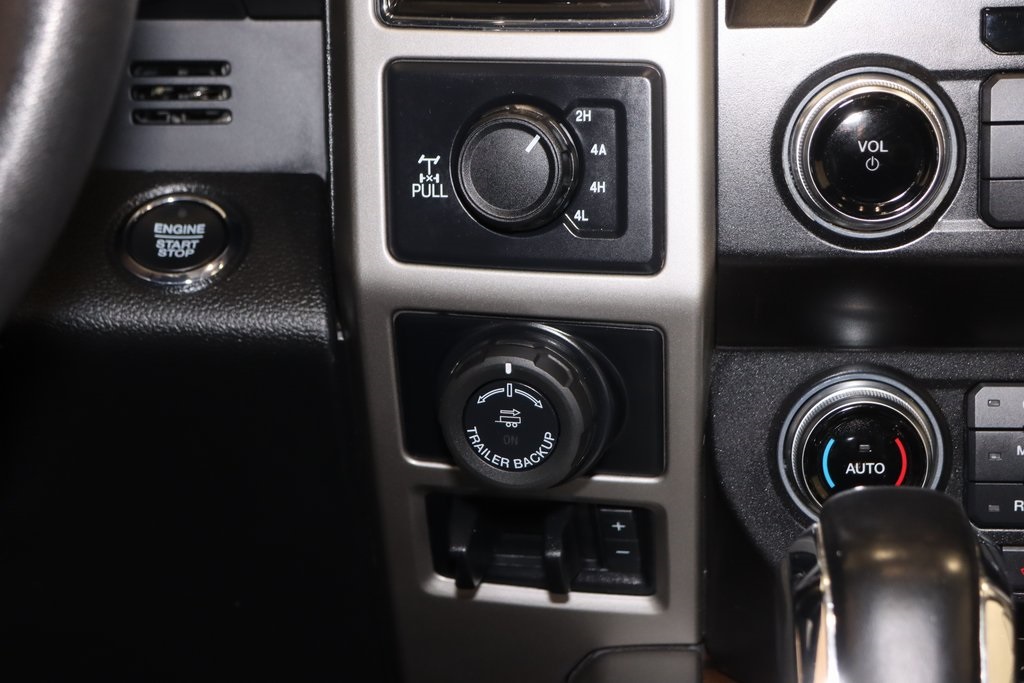 2020 Ford F-150 Lariat photo 28