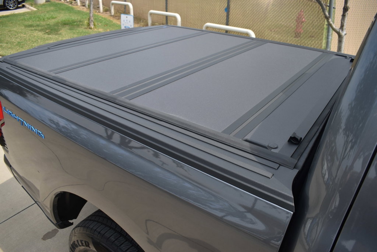 2024 Ford F-150 Lightning XLT - Photo 10