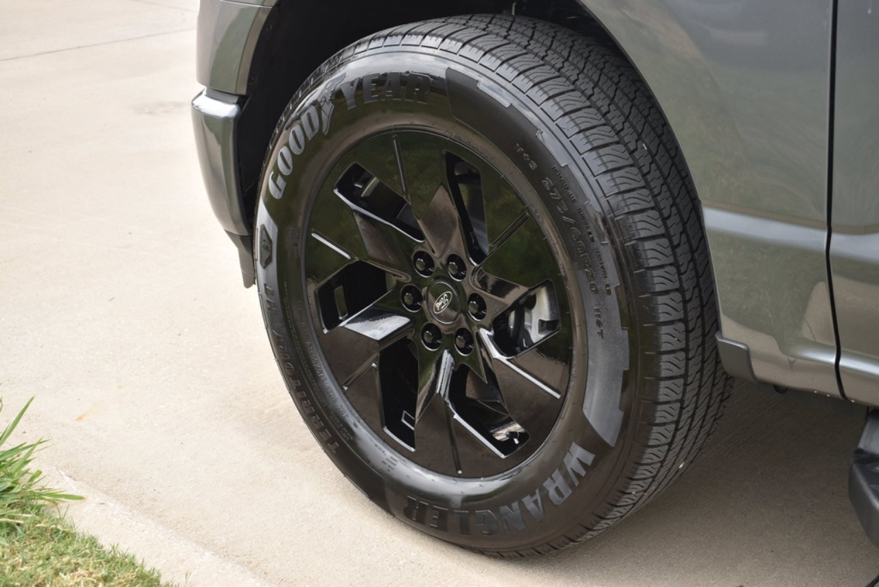 2024 Ford F-150 Lightning XLT - Photo 12