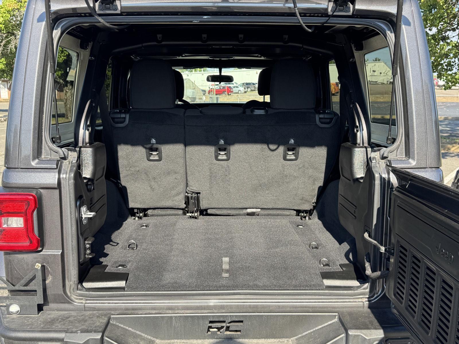 2019 Jeep Wrangler Unlimited Rubicon photo 26