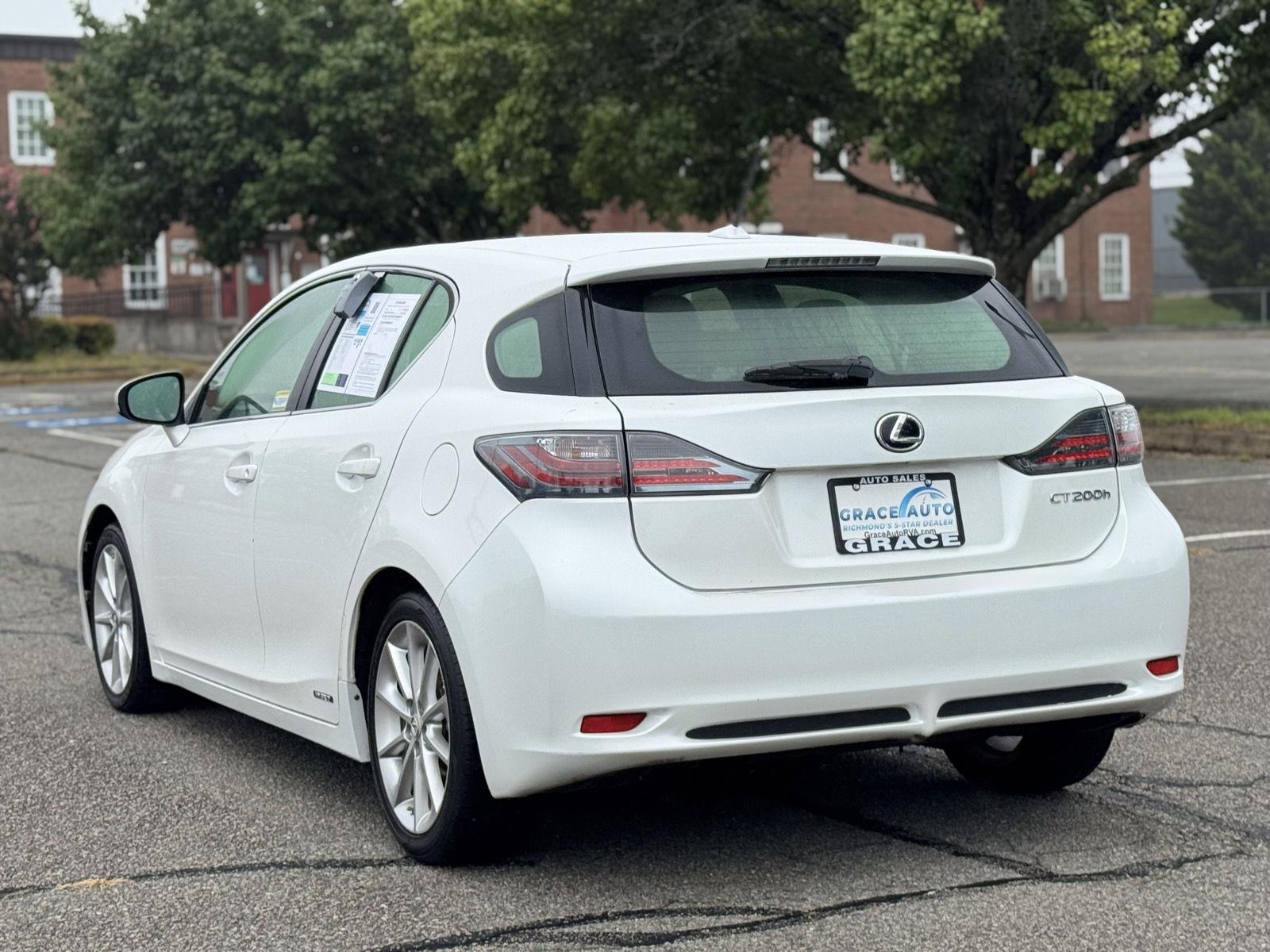 2012 Lexus CT 200h photo 4