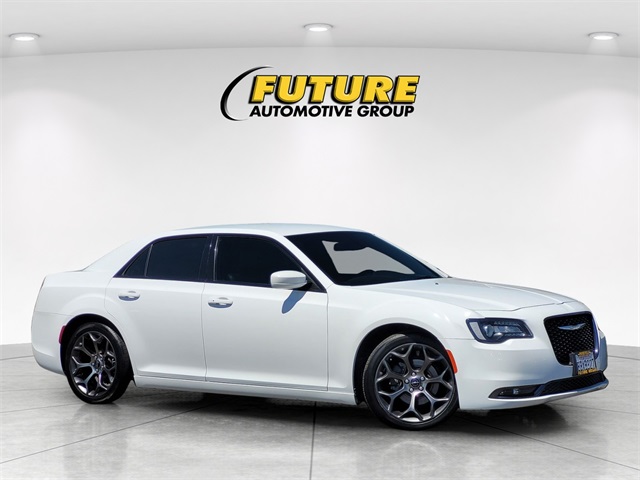 2018 Chrysler 300 S