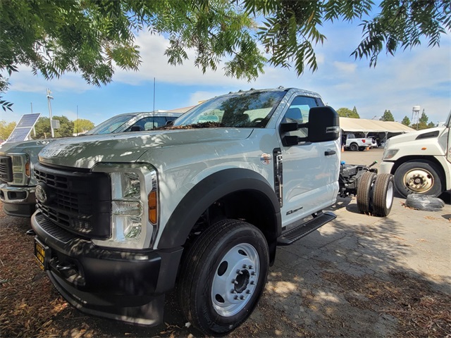 2025 Ford F-550SD XL