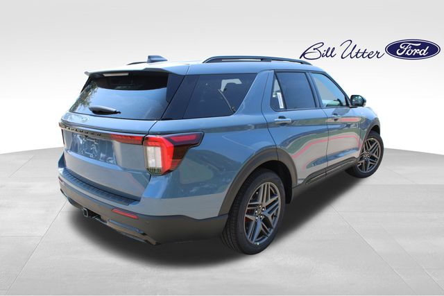 2025 Ford Explorer ST-Line photo 3