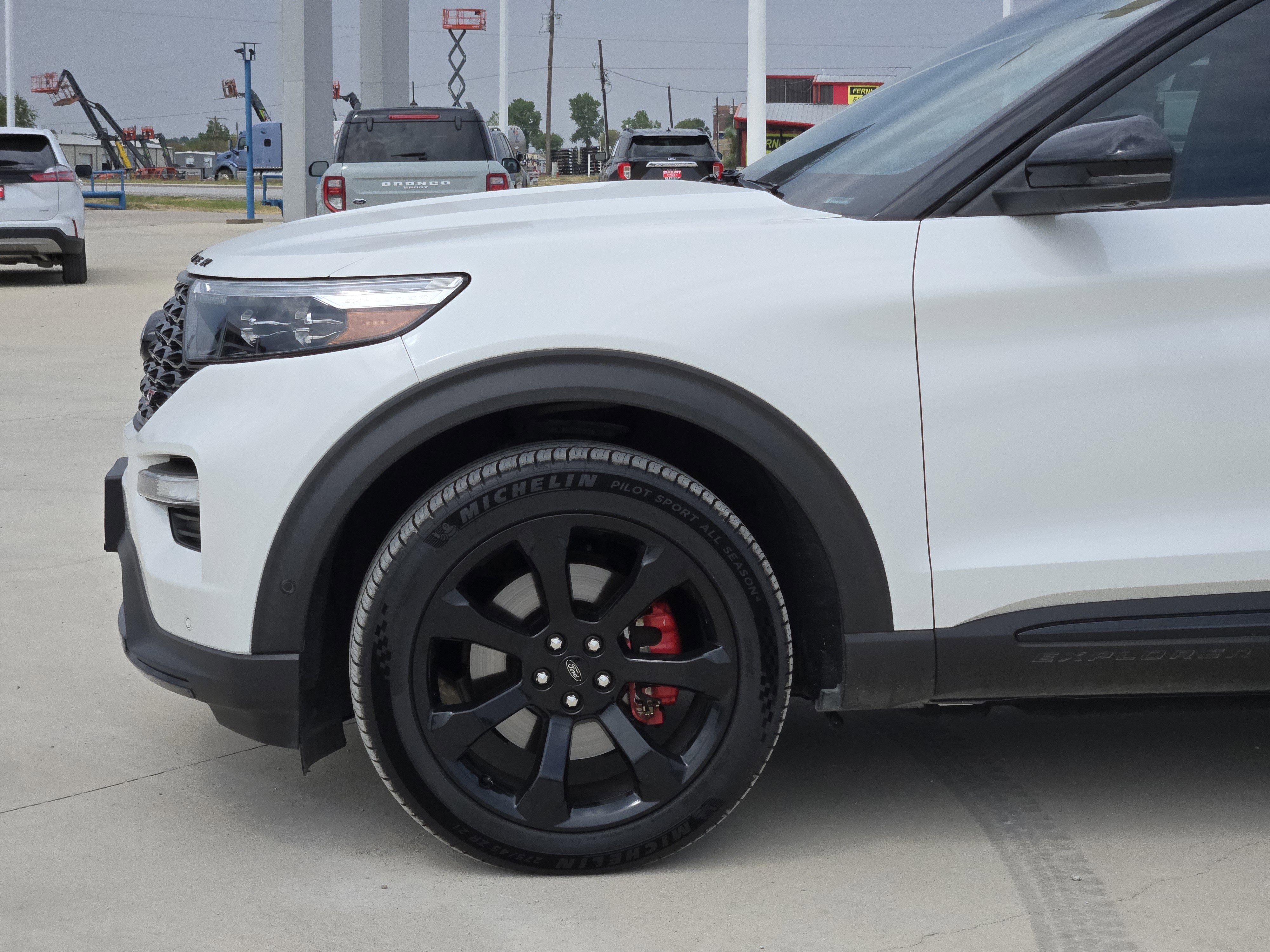 2020 Ford Explorer ST photo 7