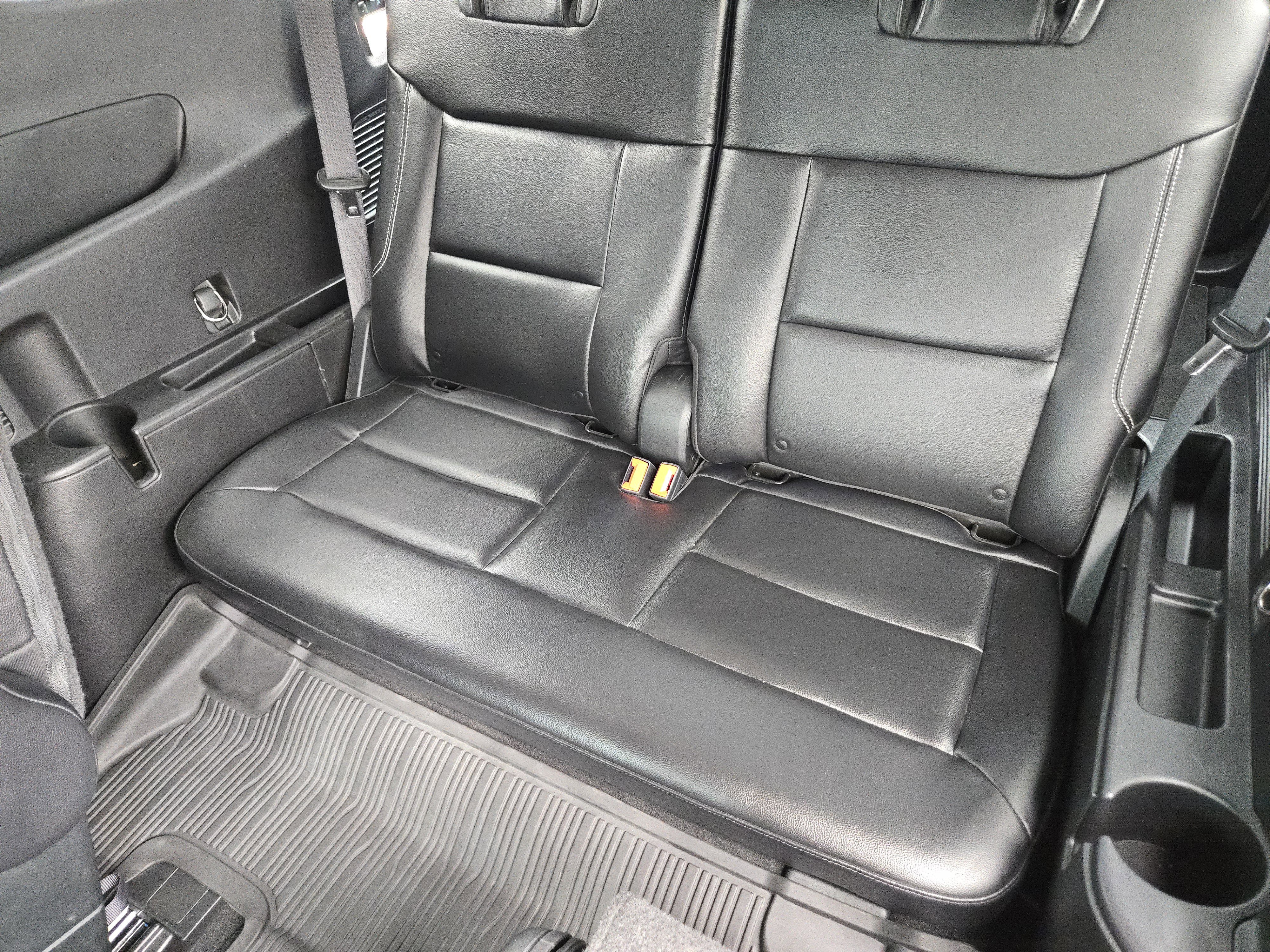 2020 Ford Explorer ST photo 29