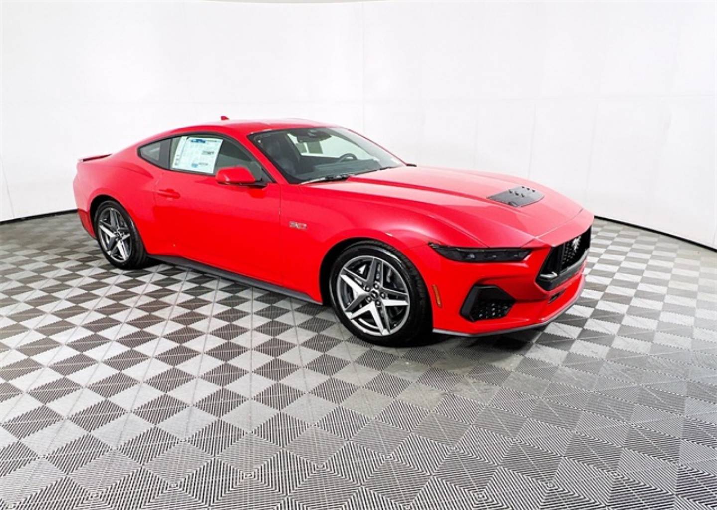 2025 Ford Mustang GT Premium's photo