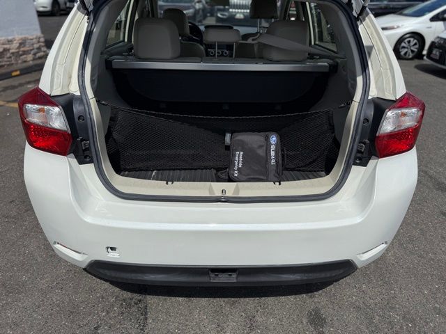 2016 Subaru Impreza 2.0i Limited photo 6