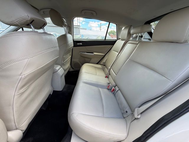 2016 Subaru Impreza 2.0i Limited photo 17
