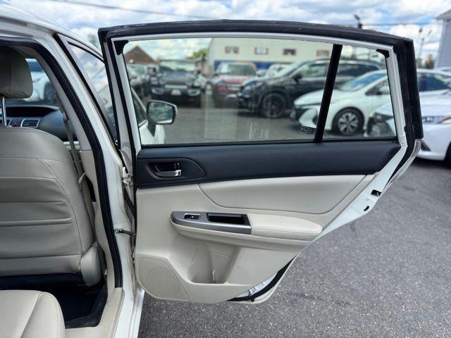 2016 Subaru Impreza 2.0i Limited photo 18