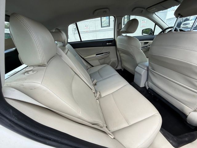 2016 Subaru Impreza 2.0i Limited photo 19