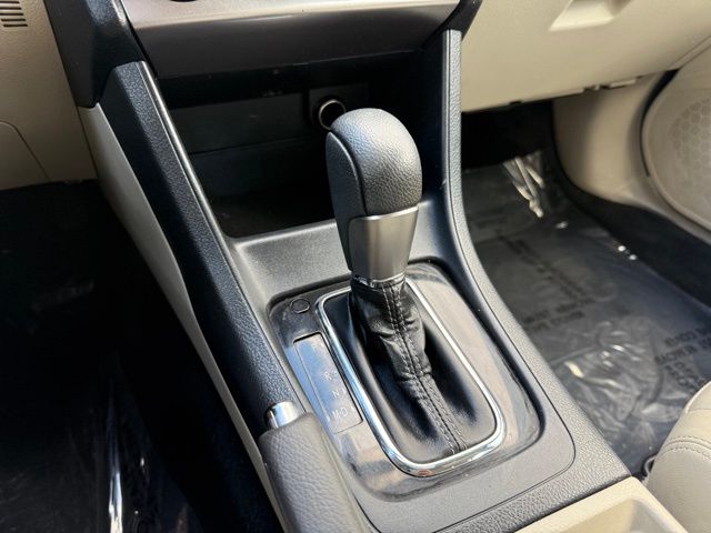 2016 Subaru Impreza 2.0i Limited photo 26