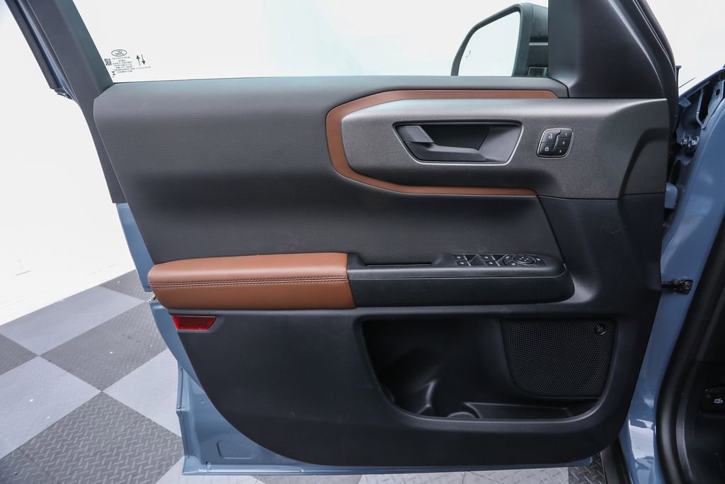 2025 Ford Bronco photo 7