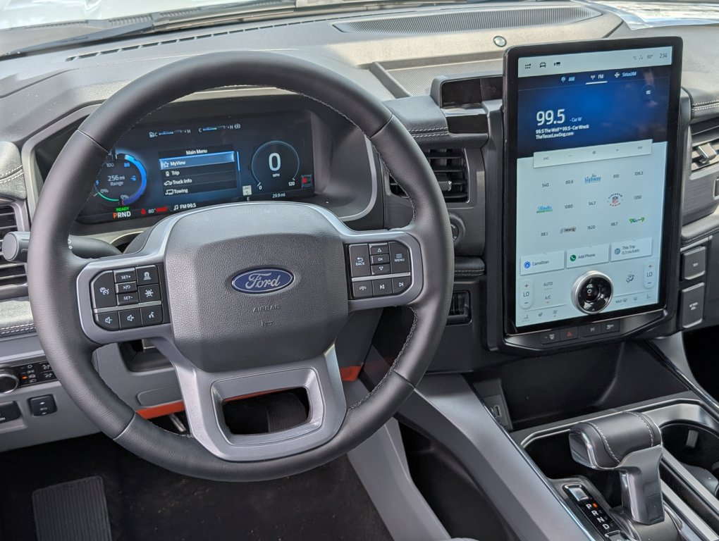 2025 Ford F-150 Lightning photo 9