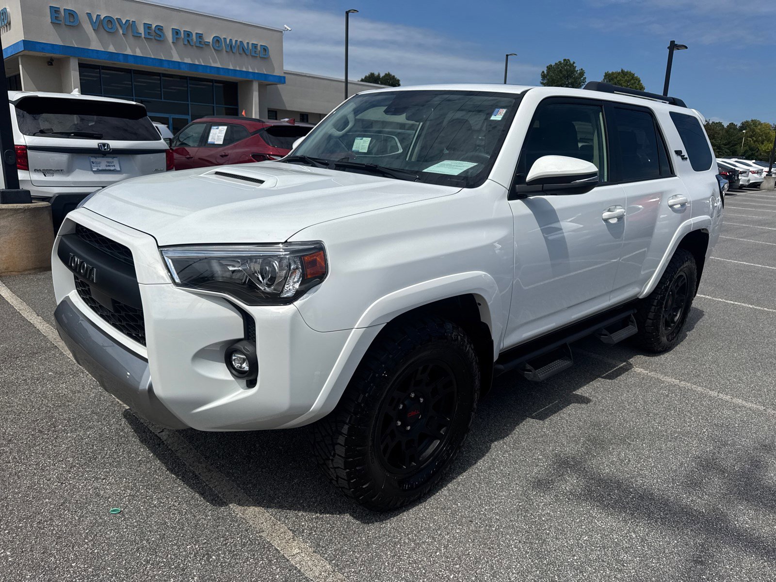 2024 Toyota 4Runner TRD photo 3