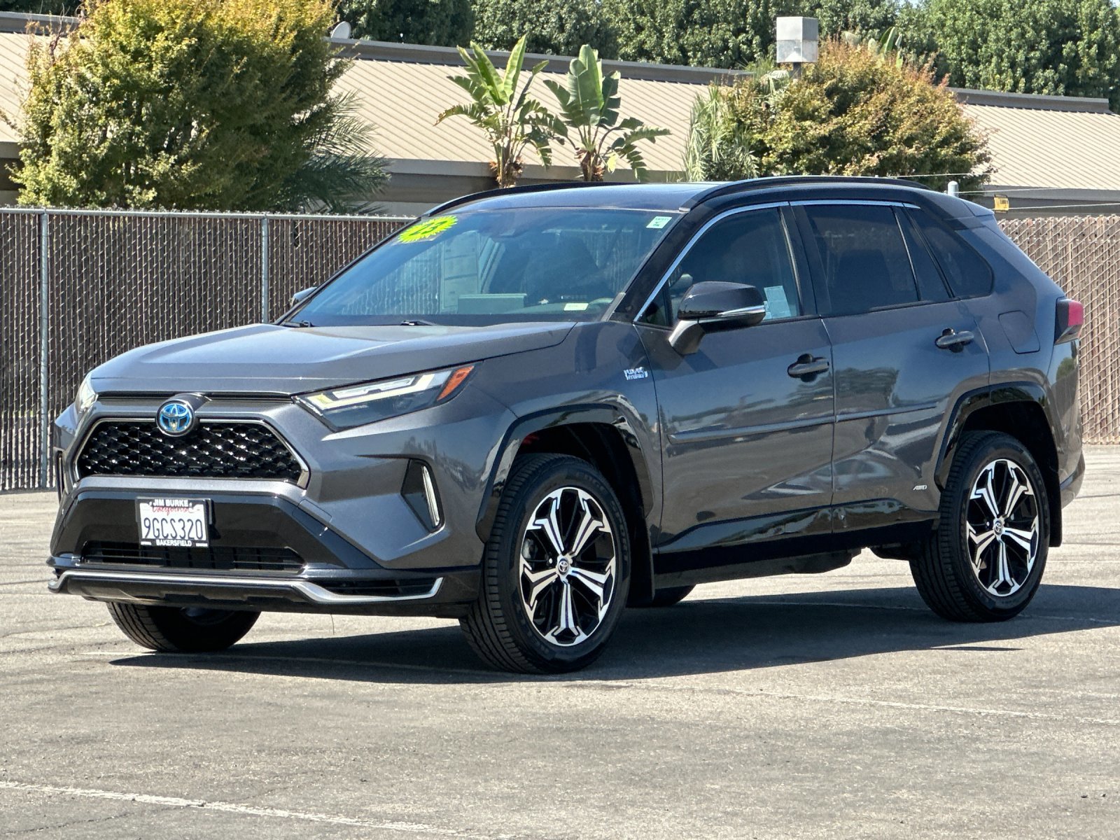 2023 Toyota RAV4 Prime XSE photo 4