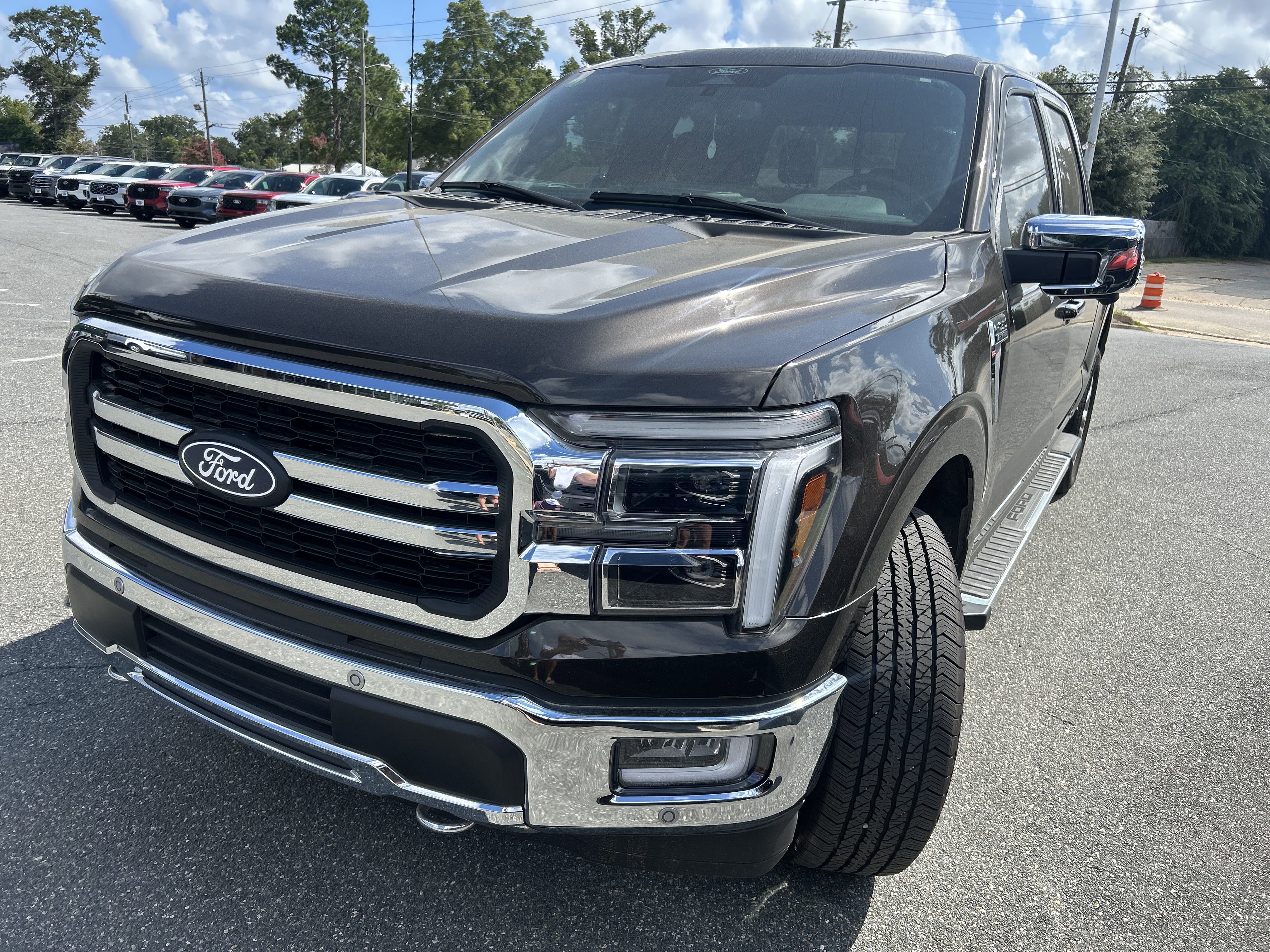 2024 Ford F-150 Lariat photo 3