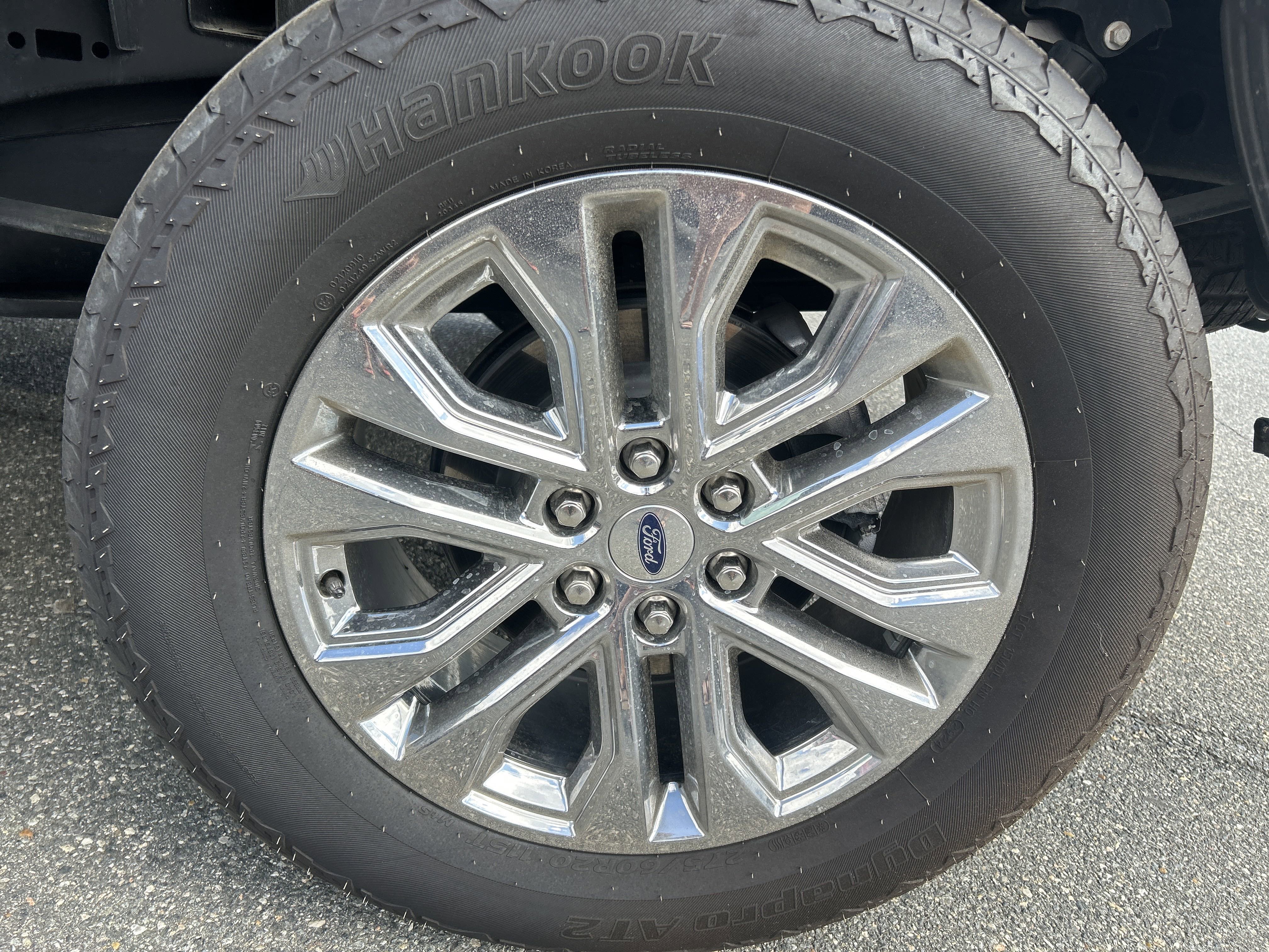 2024 Ford F-150 Lariat photo 18