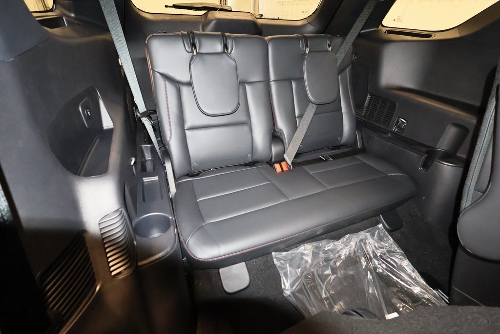 2025 Ford Explorer ST photo 14