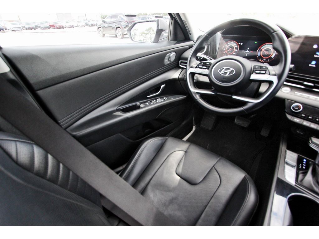 2021 Hyundai Elantra Hybrid Limited photo 9