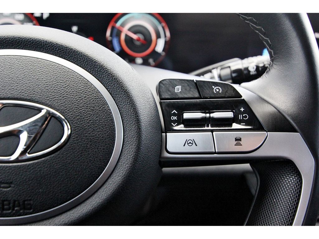 2021 Hyundai Elantra Hybrid Limited photo 14