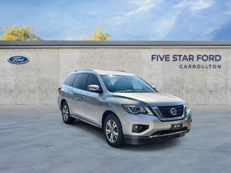 2018 Nissan Pathfinder SV