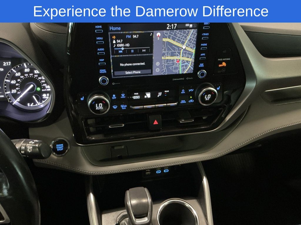 2022 Toyota Highlander XLE photo 11