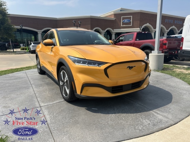 2022 Ford Mustang Mach-E Select