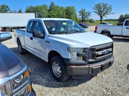 2015 Ford F-150 4WD SuperCab 145 XLT