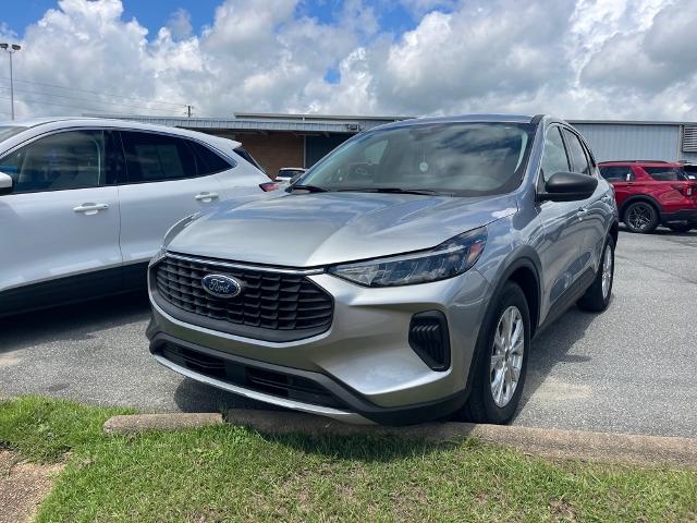 2023 Ford Escape Hybrid Active photo 2
