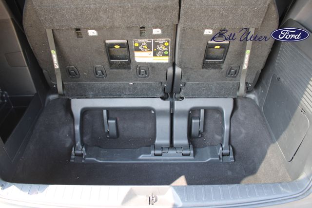 2024 Toyota Sienna Woodland Edition photo 10
