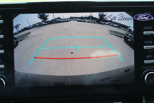 2024 Toyota Sienna Woodland Edition photo 18