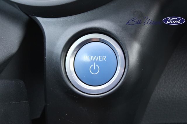 2024 Toyota Sienna Woodland Edition photo 19